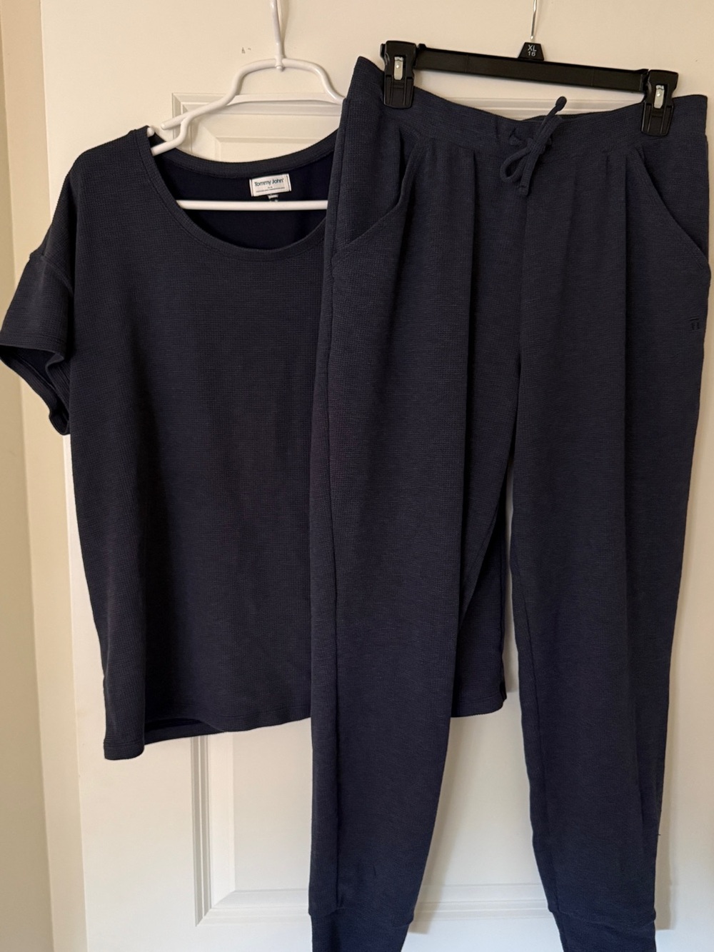 Tommy John Navy Lounge Jogger & top set / pajamas - Women's